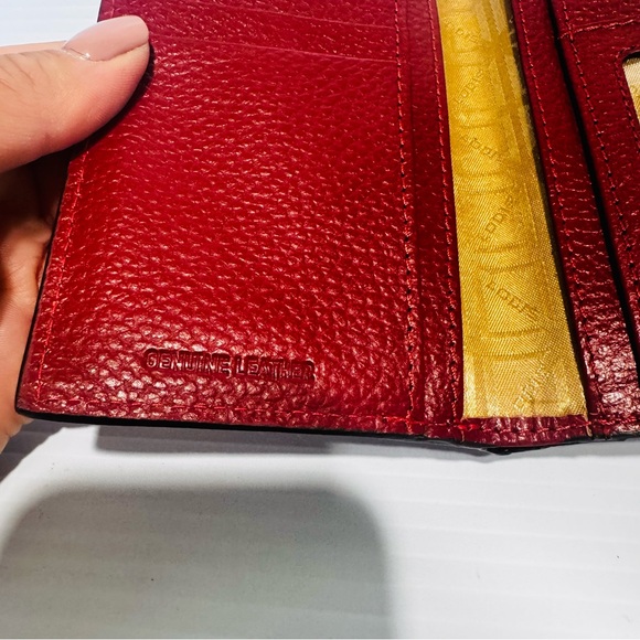 Lodis Red Leather Zip Card Case Wallet - Picture 7 of 12
